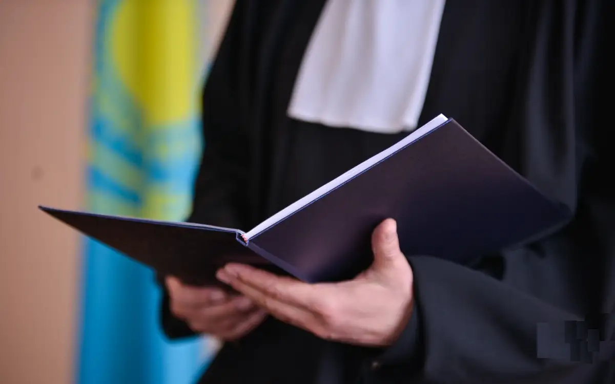 Салқын қара тері қыз секс