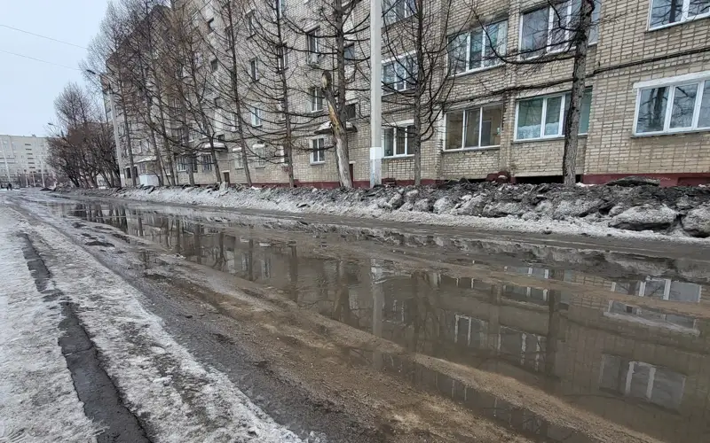 Петропавловск, лужи, талая вода