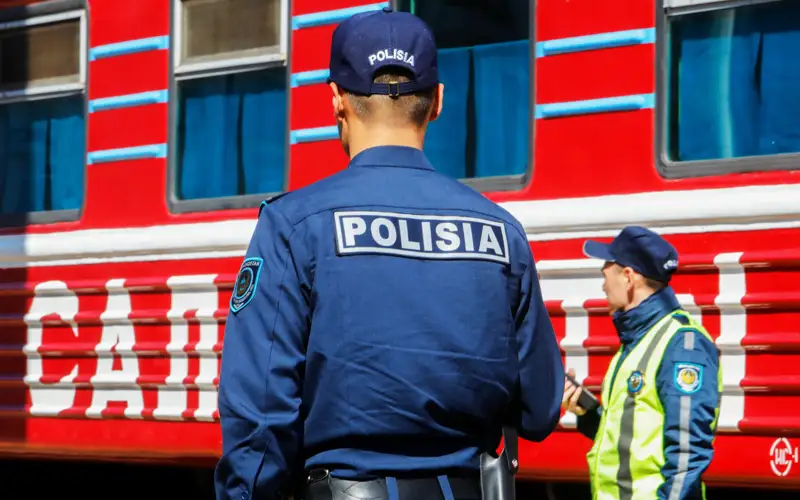 В кого нельзя стрелять полицейским Казахстана