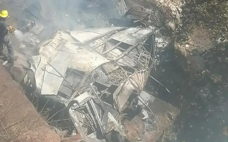 Bus crash kills 45 in South Africa 