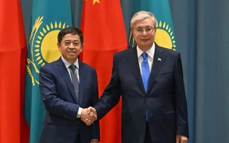 Зеленую энергетику и совместное производство обсудил Глава государства на встрече в Китае