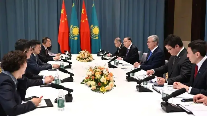Tokayev discusses Kazakhstan-China energy cooperation with SPIC Chairman Liu Mingsheng