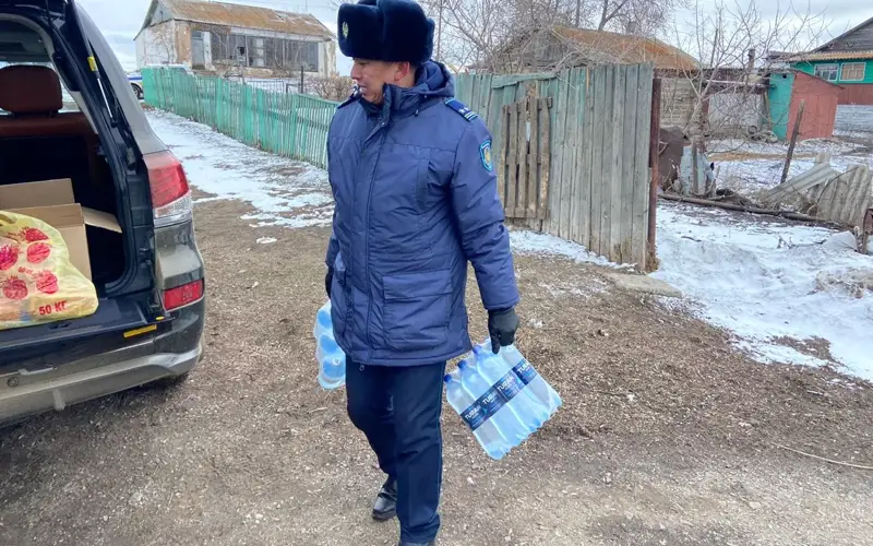 ız lıchnogo arhıva Ýmara Shonazarova