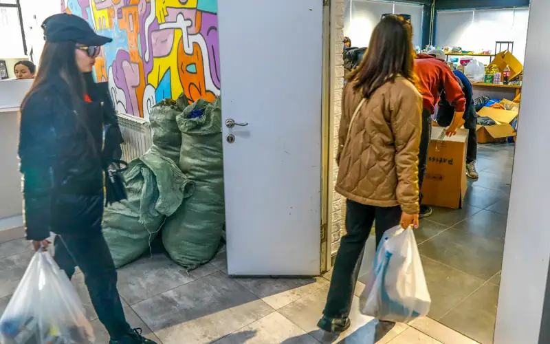 Алматинцы оказывают гумпомощь пострадавшим от паводков