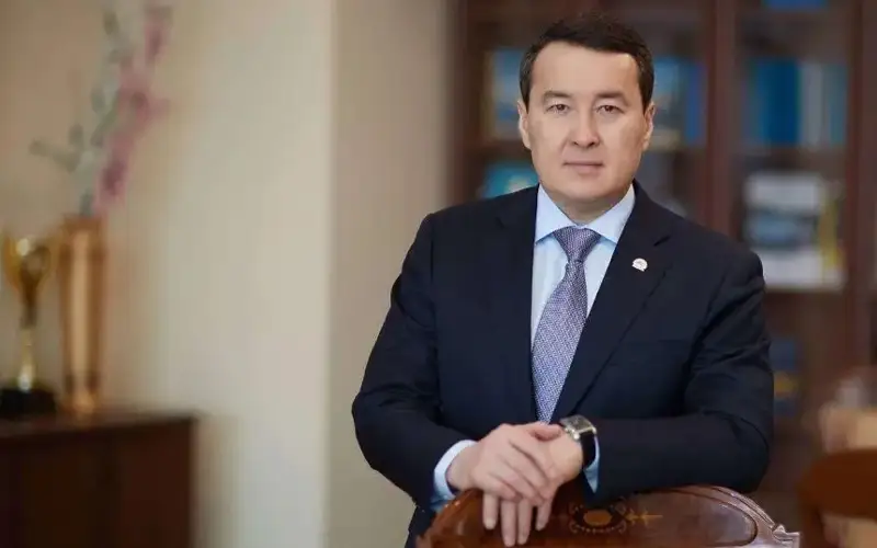 Алихан Смаилов