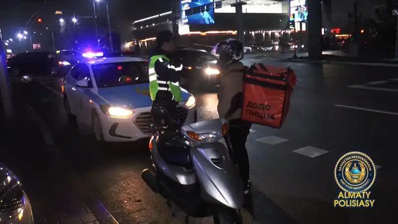 мопедисты в Алматы