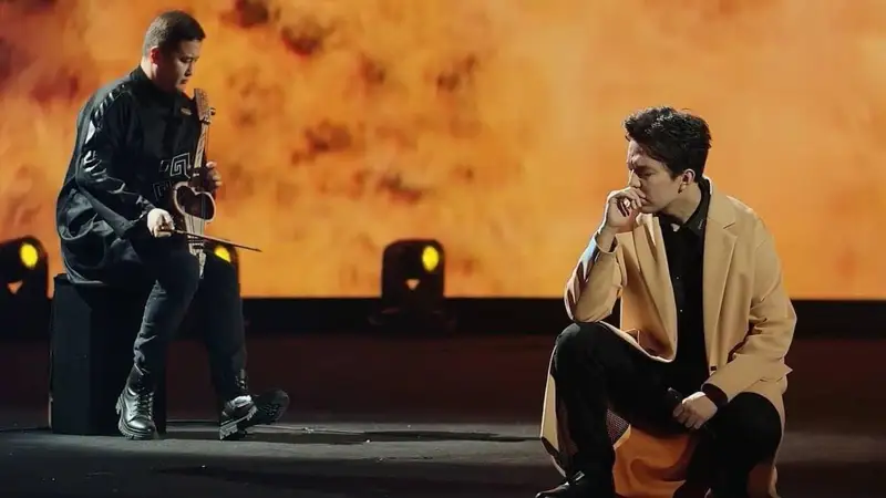 Олжас Курманбек и Димаш Кудайберген