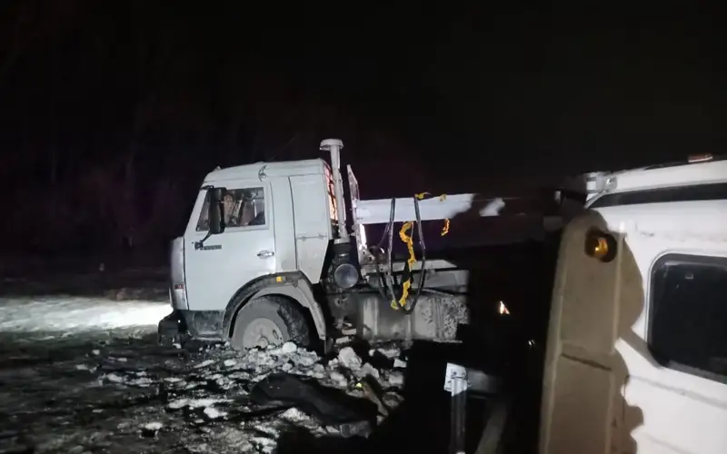 Смертельное ДТП с участием двух грузовиков произошло в Акмолинской области