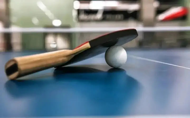 Стол тенниси