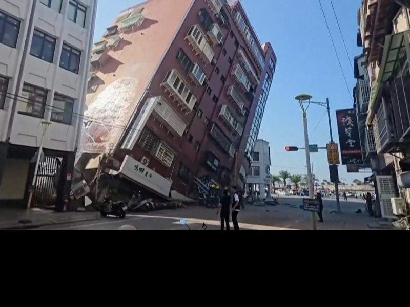 台湾花莲地震 至少二死逾50伤 台湾花莲地震 至少二死逾50伤