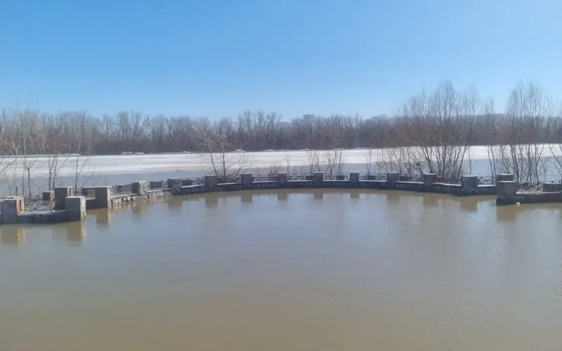 Озеро Жайык