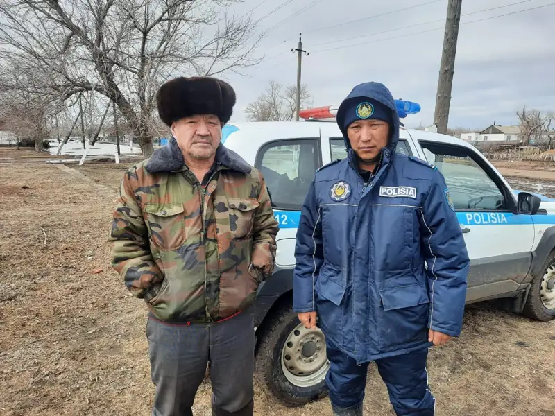 Участковый из Павлодарской области поселил у себя целую семью