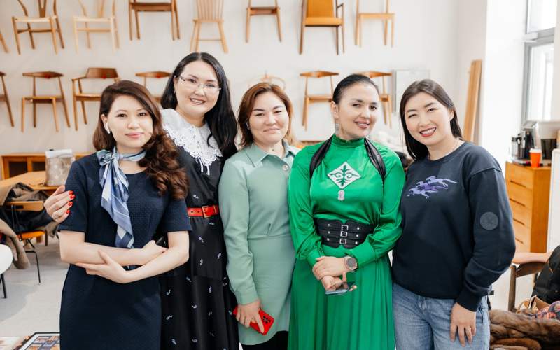 欧盟支持下哈萨克斯坦开通面向少女群体的教育播客