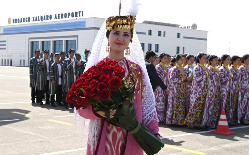 Касым-Жомарт Токаев прибыл в Узбекистан с рабочим визитом Касым-Жомарт Токаев прибыл в Узбекистан с рабочим визитом