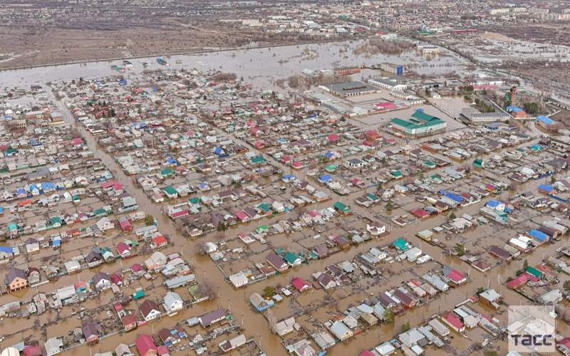 Последствия прорыва дамбы в Оренбургской области