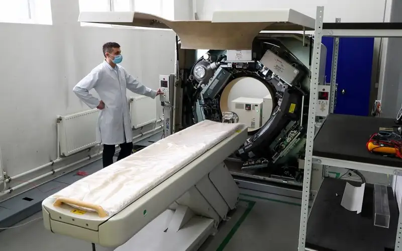 томография