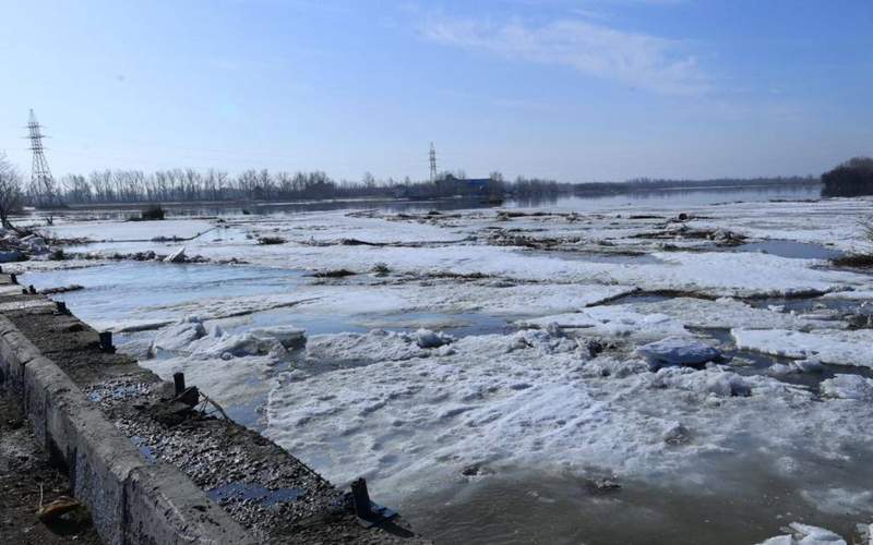 Глава МЧС прибыл в Костанайскую область для координации борьбы с паводком