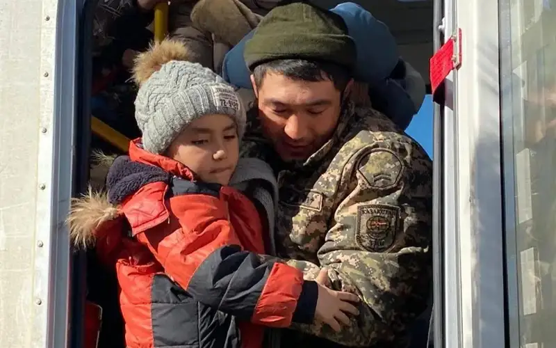 Almost 2,800 children staying at temporary shelters, Kazakh Emergencies Ministry