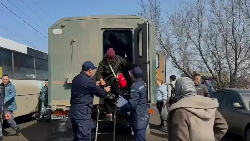Растет количество эвакуированных из Атырауской области в Мангистау