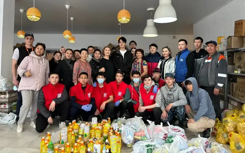 Dimash Kudaibergen visits volunteer’s headquarters in Aktobe 