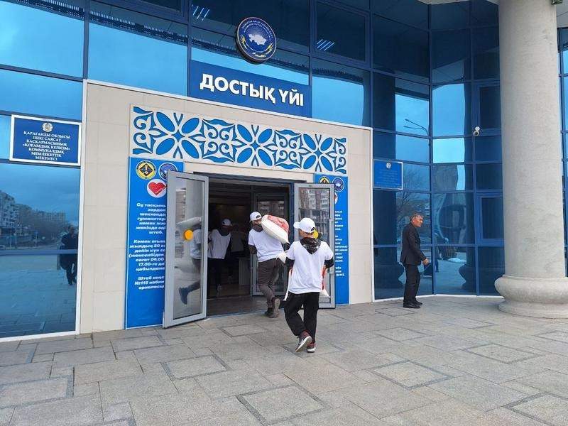 Гуманитарная помощь волонтеры