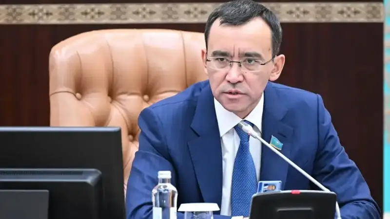 Маулен Ашимбаев