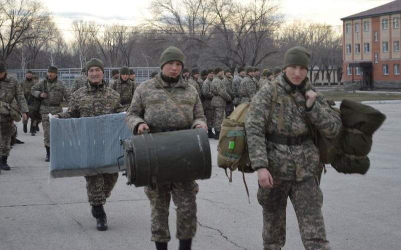Карагандинские военнослужащие отправились на помощь в СКО