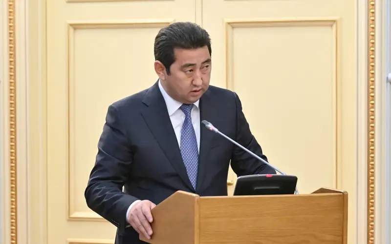 Aıdarbek Saparov