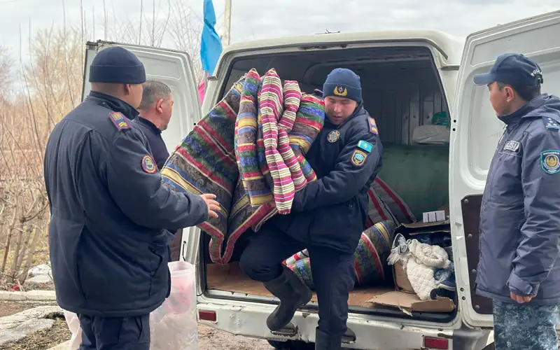 15 тонн гуманитарной помощи получили жители Буландынского района