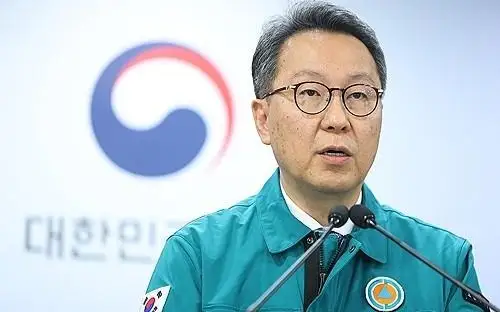 Trainee doctors to file complaint against vice health minister for alleged abuse of power