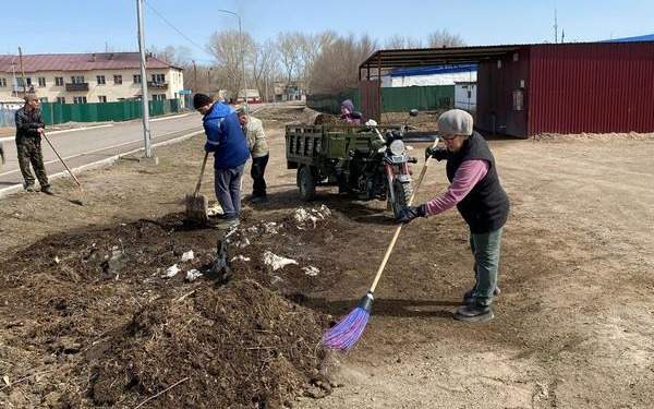 Более 37 тысяч человек приняли участие в субботнике в Карагандинской области Более 37 тысяч человек приняли участие в субботнике в Карагандинской области