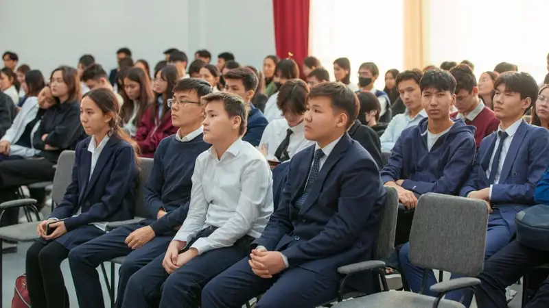 Кадровый дефицит: в Казахстане начнут готовить квалифицированных автодорожников