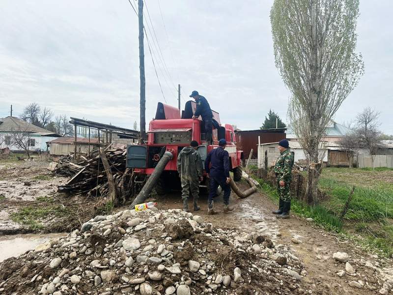 Село Жасоркен подтопило в Жамбылской области