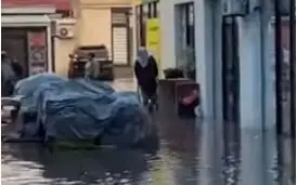 Сильный ливень в Кентау: подтопило дома и коммерческие объекты