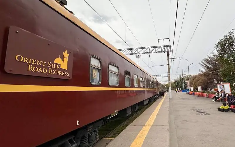 Туризм, Узбекистан, путешествия, поезд