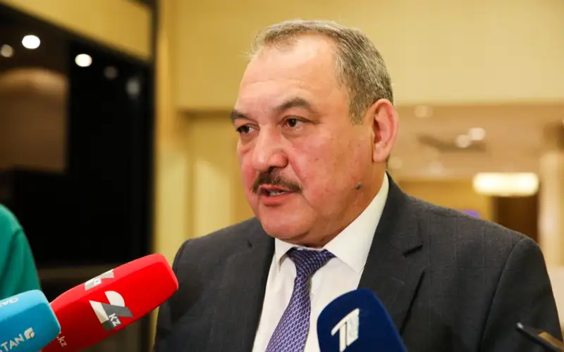 Jomart Álıev