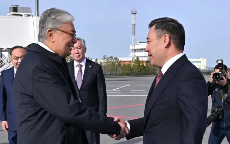 Tokayev and Zhaparov