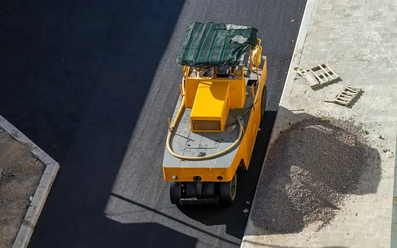 Дороги на 144 улицах Шымкента отремонтируют до конца года