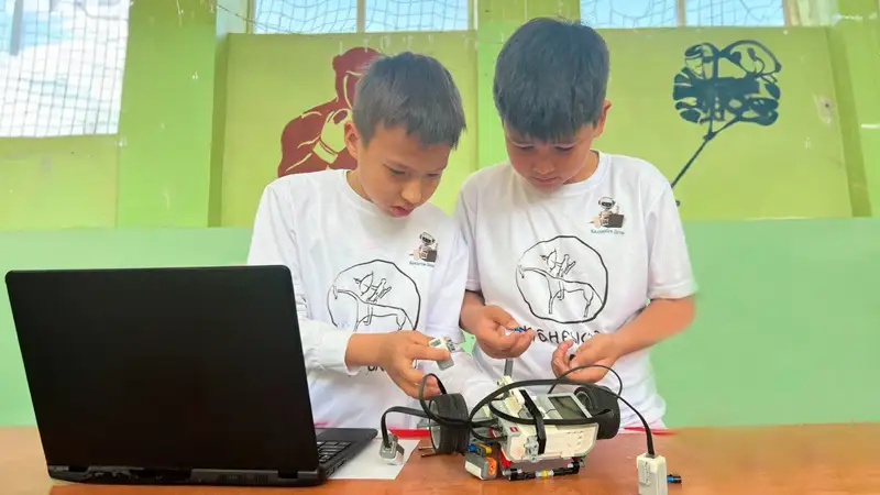 Для 1250 учеников Актау, Костаная и Кызылорды проведены бесплатные курсы по робототехнике