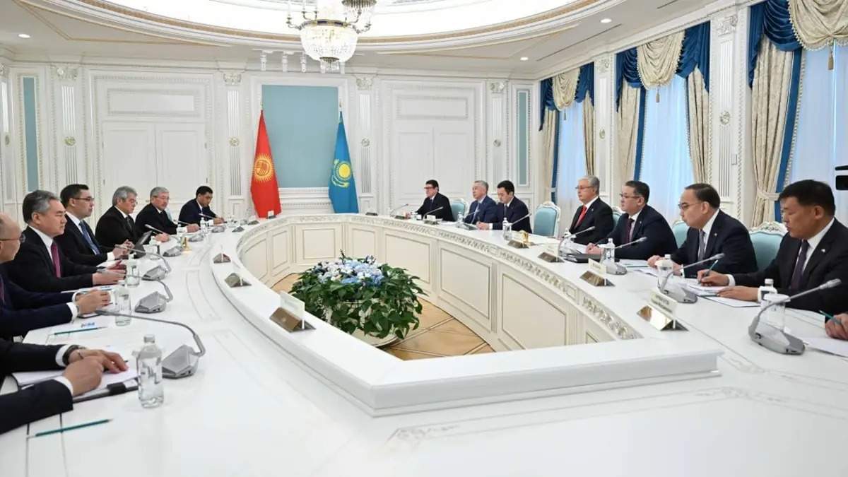 Kazakh, Kyrgyz presidents hold talks in Astana