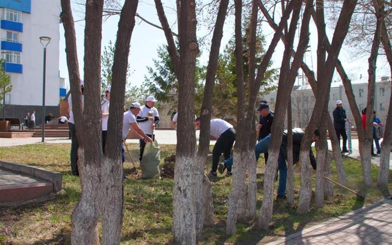 Более 5000 студентов организовали экочеллендж в Астане Более 5000 студентов организовали экочеллендж в Астане