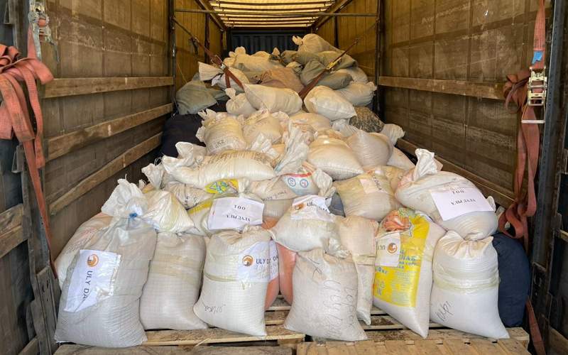 Бизнес-сообщество и Палата предпринимателей области Улытау организовали гуманитарную помощь пострадавшим от паводка Бизнес-сообщество и Палата предпринимателей области Улытау организовали гуманитарную помощь пострадавшим от паводка