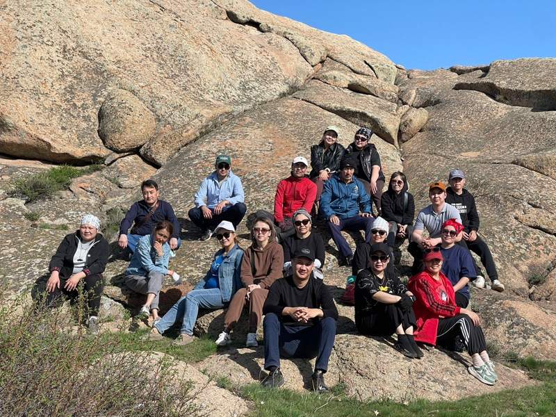 В области Улытау провели экологическую акцию в исторических местах акция «Таза Қазақстан»