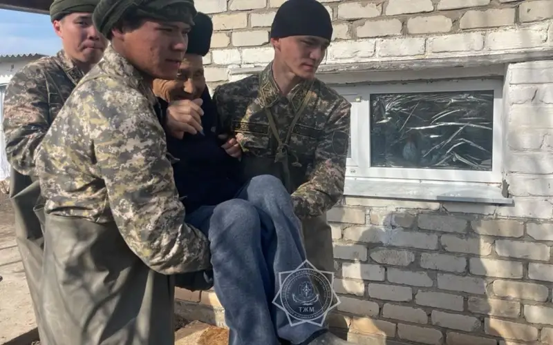 В Уральске эвакуированы более 60 жителей дачных участков 