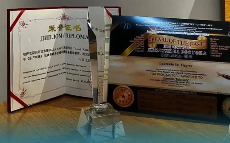 哈国大学生斩获“东方明珠”音乐节最高奖