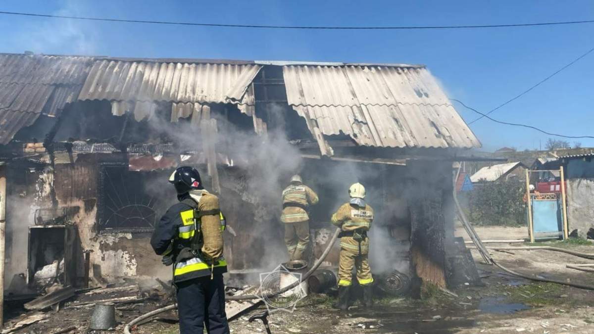 Взрыв в частном доме предотвратили пожарные в Талдыкоргане