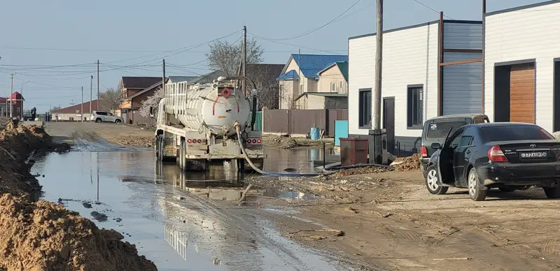 Около 32 тысяч человек вернулись домой в пострадавших от паводков регионах