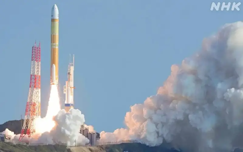 Жапония КХДР баллистикалық зымыран ұшырғанын хабарлады