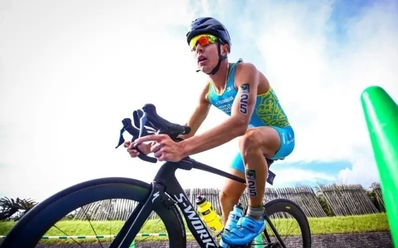 Аян Бейсенбаев вошел в десятку лучших на чемпионате Азии по триатлону