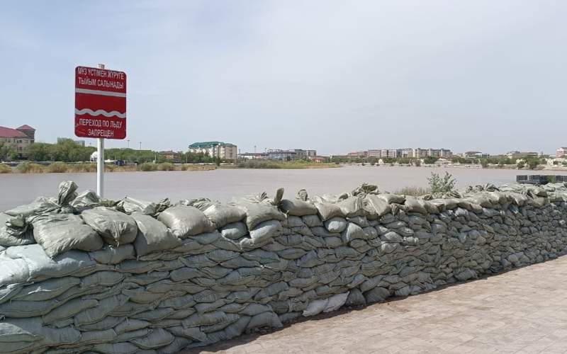 гвардейцы заготовили более миллиона мешкотар для возведения дамб